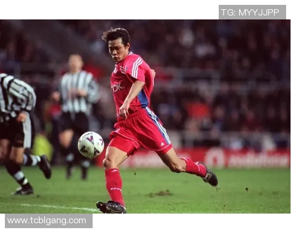 足球近视眼球星盘点 哪些顶级球员戴眼镜依然驰骋绿茵场